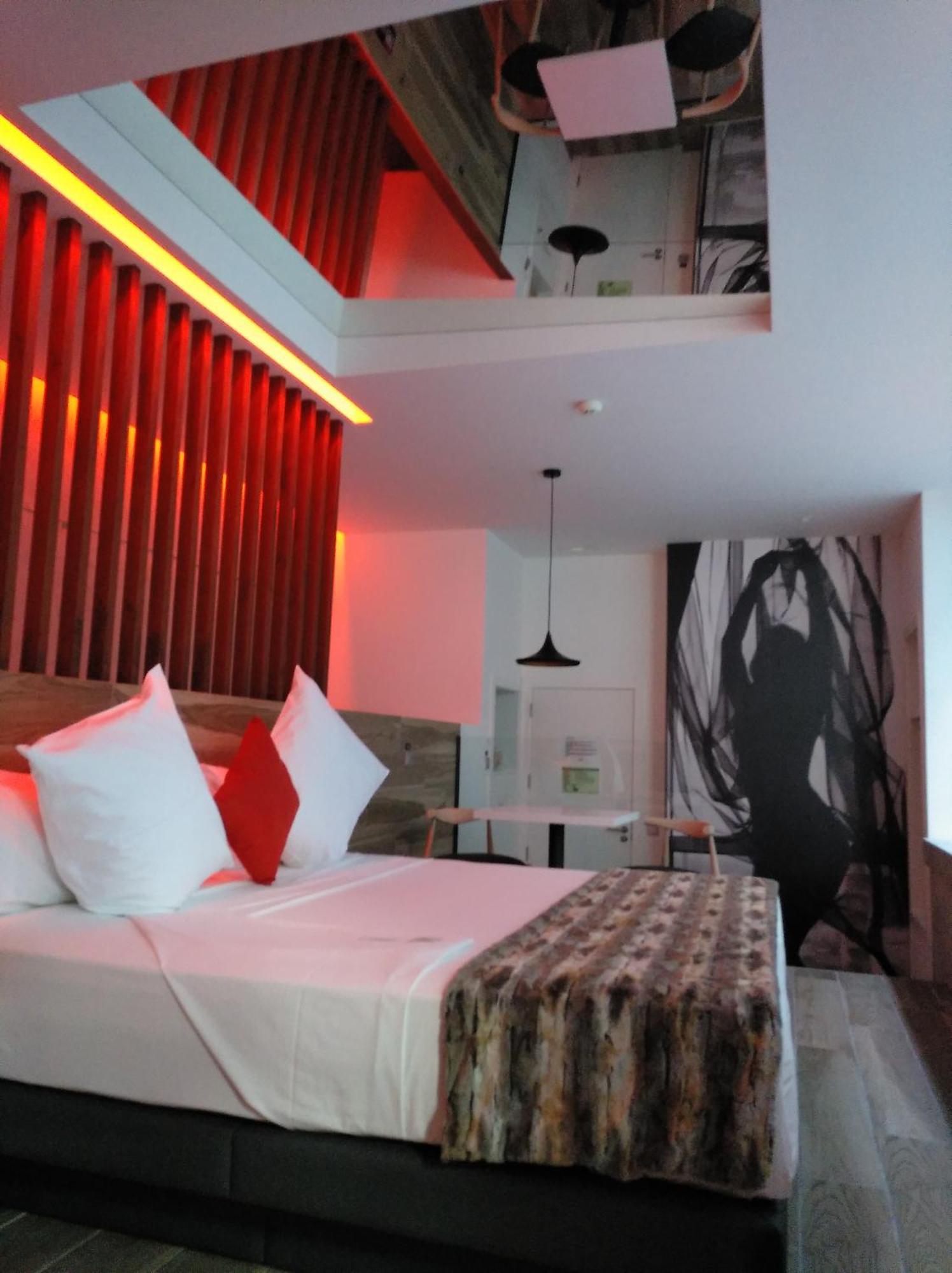 Mislata Hotel Loob Valencia מראה חיצוני תמונה